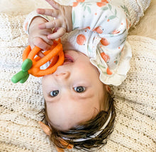 Load image into Gallery viewer, Bitzy Biter Teething Ball Baby Teether

